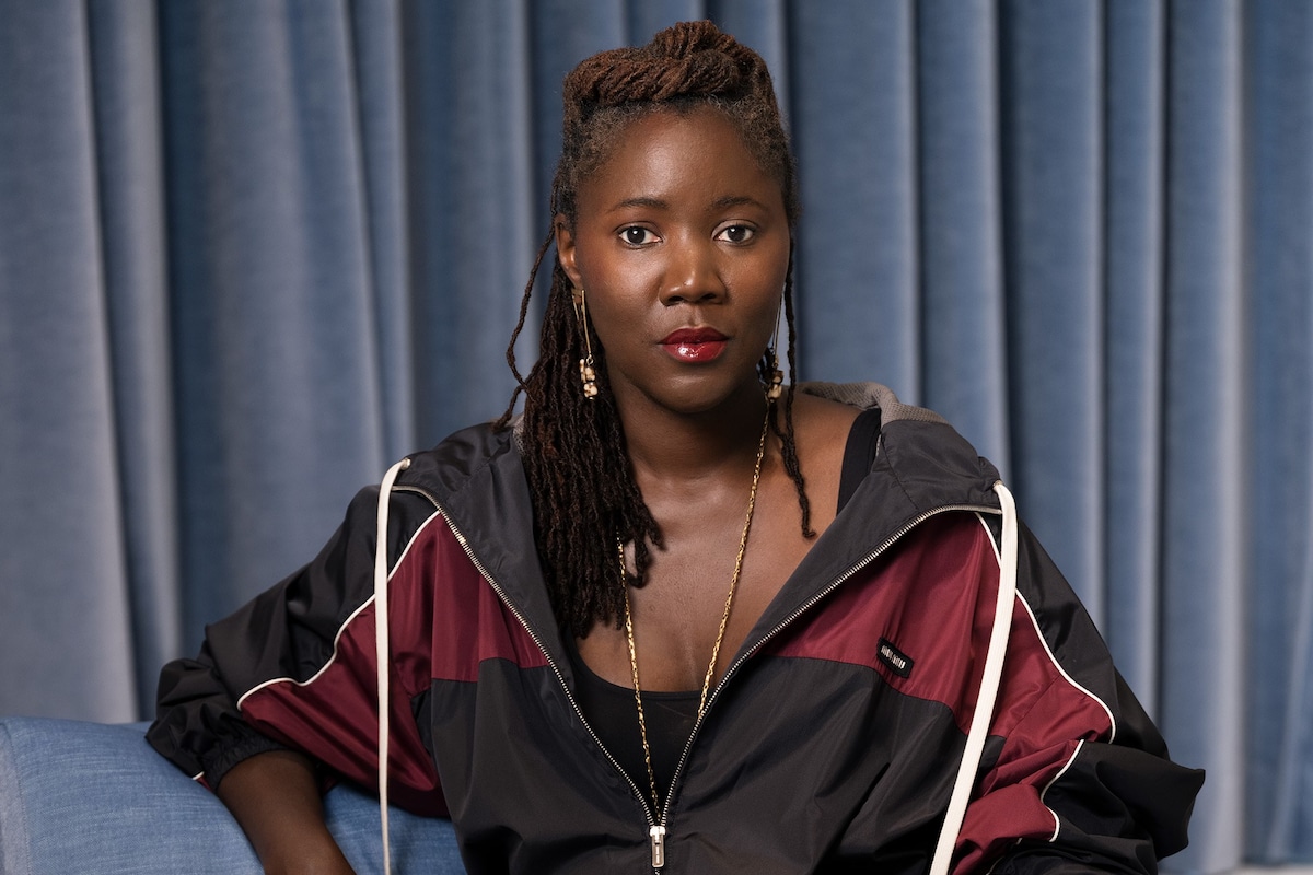 Miu Miu Présente la Première Exposition d’Alice Diop à Art Basel Paris : « Geste de Consolation »